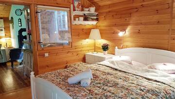 Фото номера Шале Лоджи Domek Letniskowy na Kaszubach &amp; Apartament na poddaszu г. Пуцк 5
